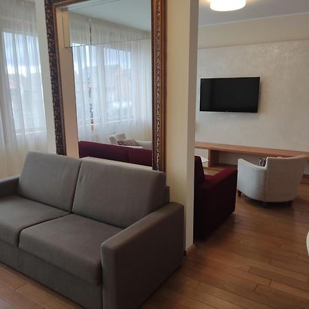 Hotel Madl Velke Bilovice ภายนอก รูปภาพ