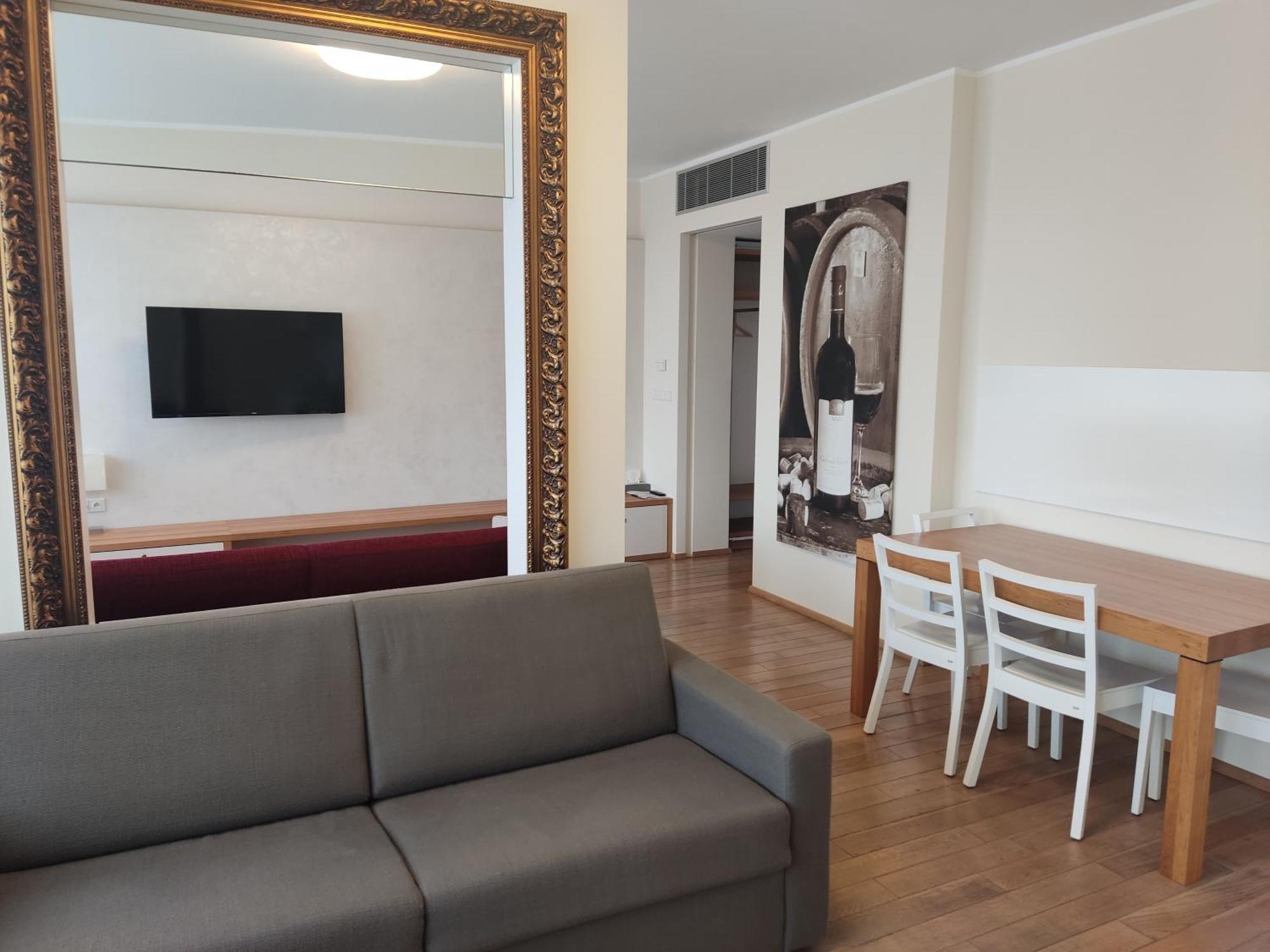Hotel Madl Velke Bilovice ภายนอก รูปภาพ